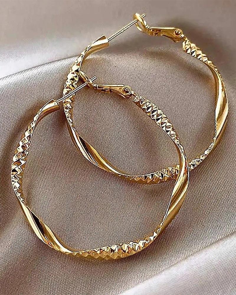 Minimalist Irregular Twist Hoop Earrings Elegant Textured Design