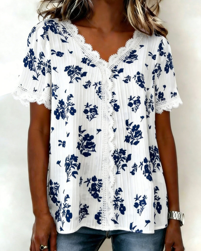 Short-Sleeved Fresh Floral Blouse