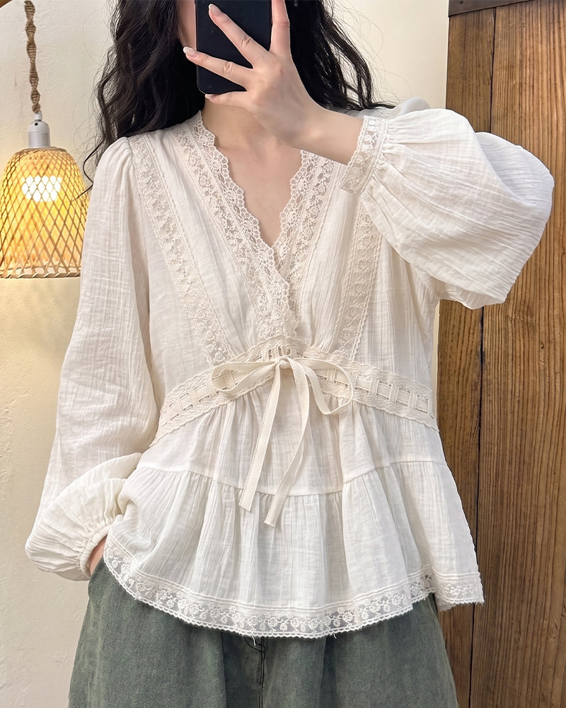 V-Neck Bubble Sleeve Lace Patchwork Flared Blouse