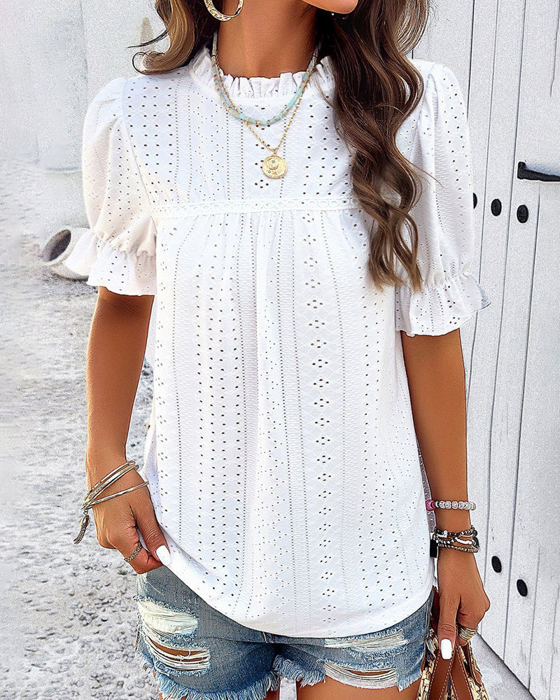 Short-sleeved solid color hollow top