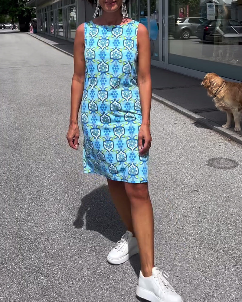 Sleeveless printed slim fit dress