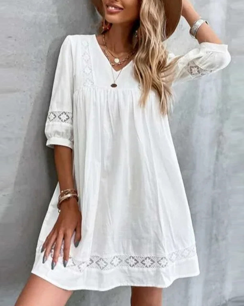 Solid color lace V-neck three-quarter sleeve dress
