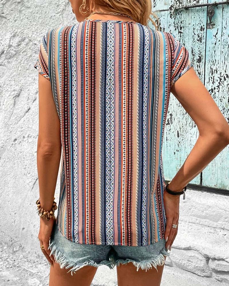 Colorful Printed Lace V-Neck T-Shirt