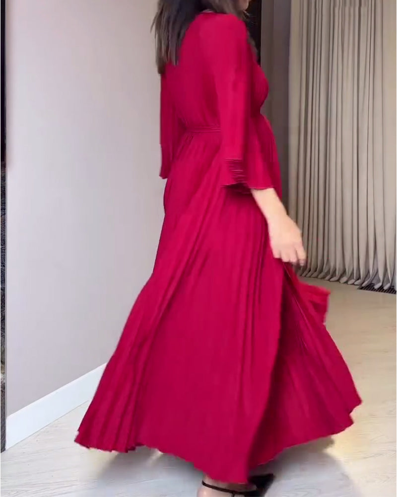 Fashionable Round Neck Pleated Dress