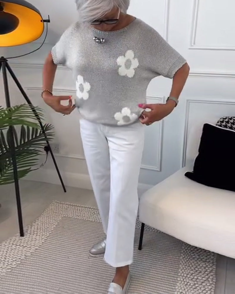 Round neck slim floral pullover sweater