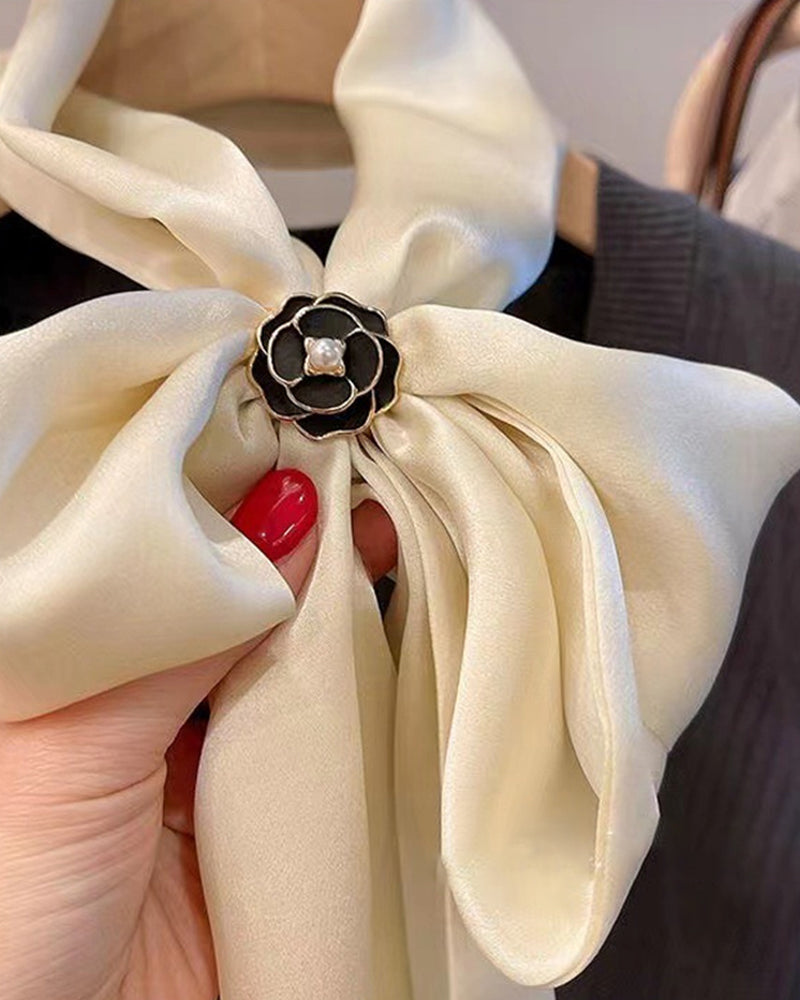 Camellia scarf buckle