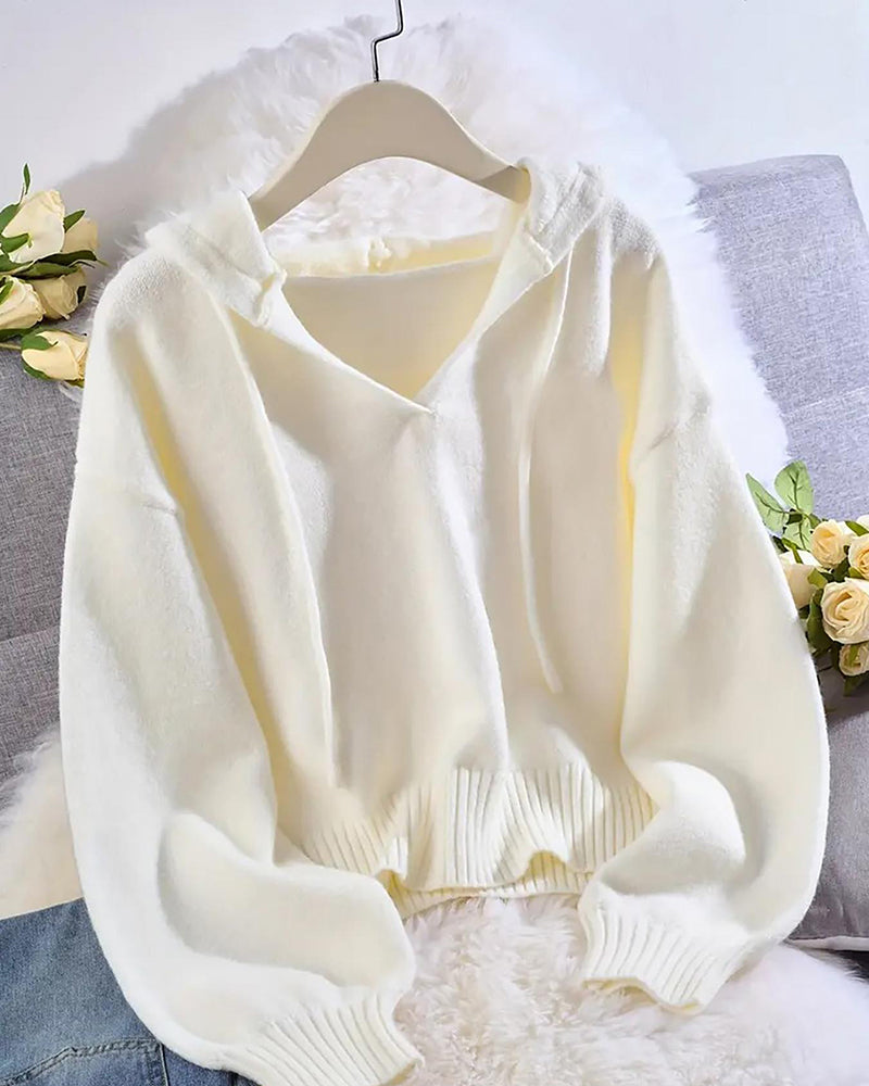 Cropped V-Neck Hooded Pullover