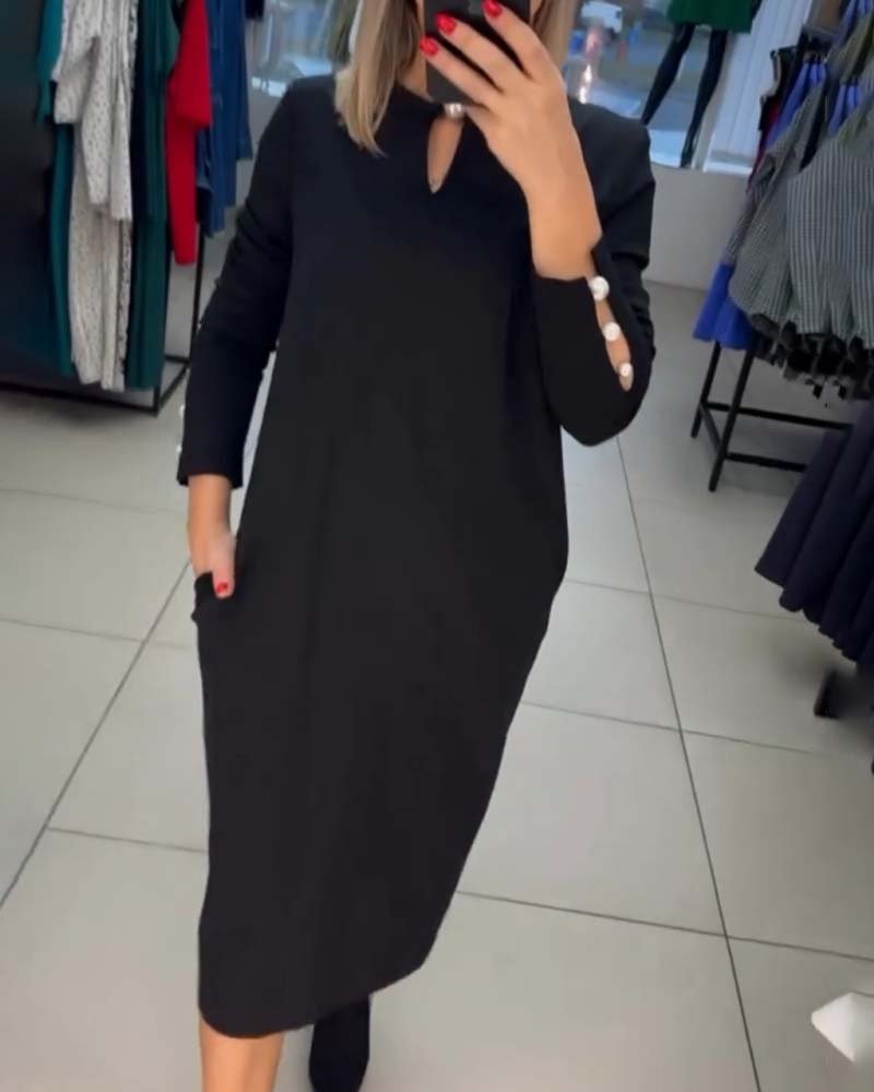 Elegant dress with pearl buttons