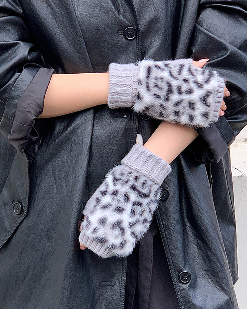 Leopard Print Fur Gloves