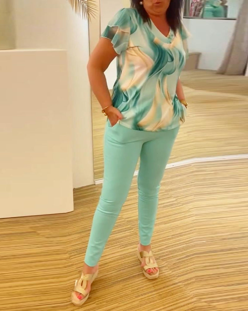 Patchwork ruffle sleeves printed V-neck blouse