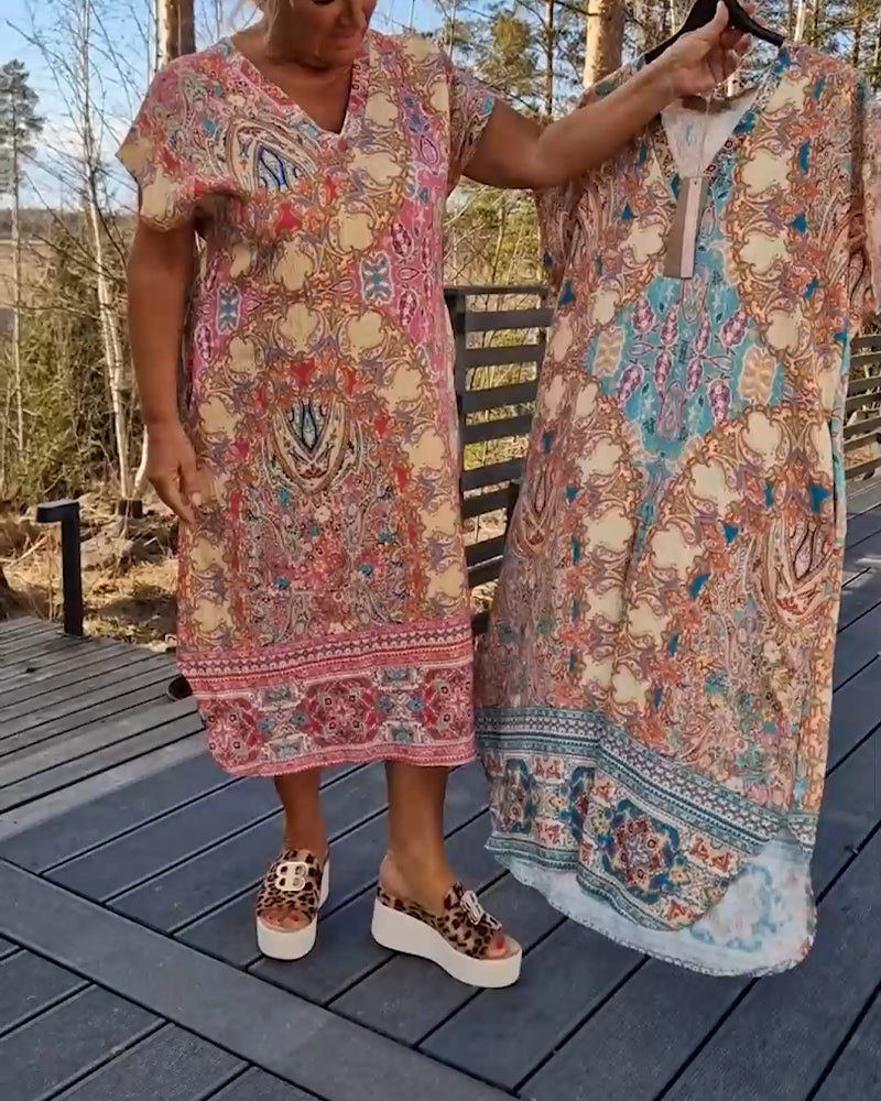 V-Neck Short-Sleeved Printed Shift Dress