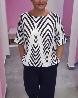 Crew Neck Half Sleeve Geometric Top