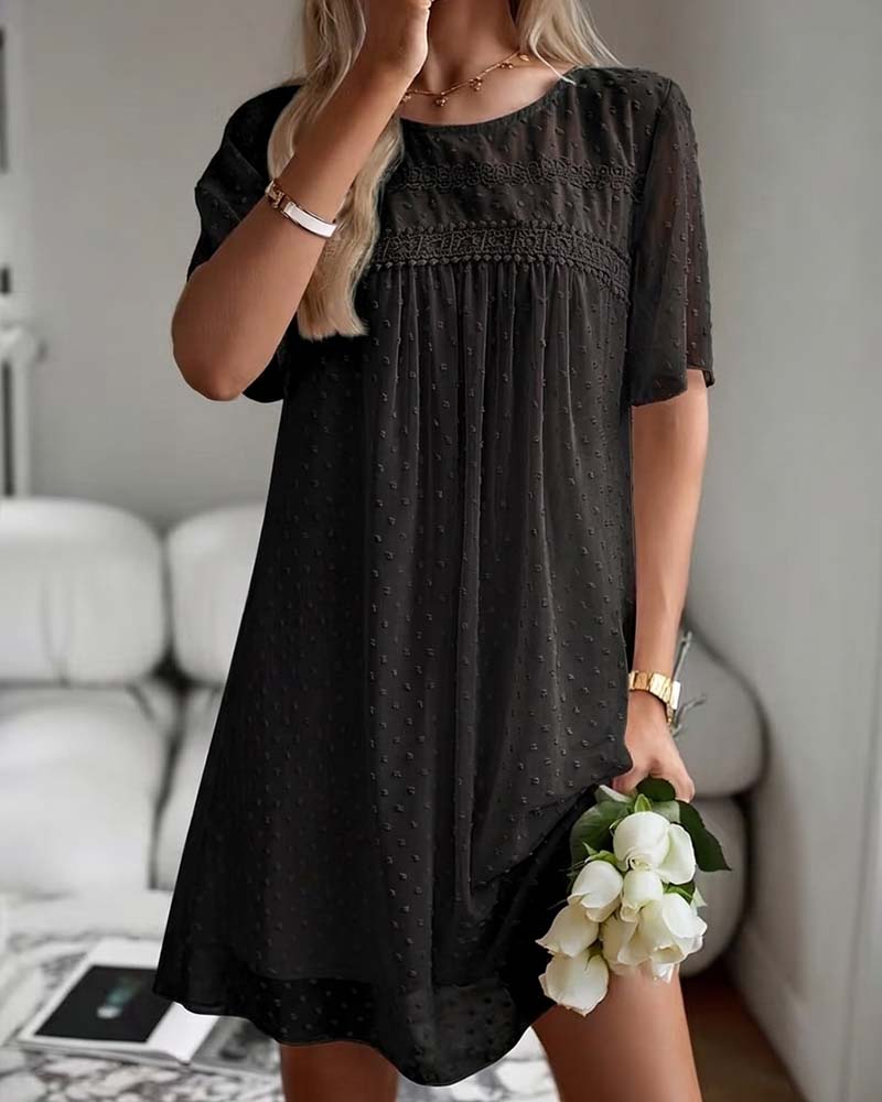 Solid Color Round Neck Three-Dimensional Floral Pleated Dress