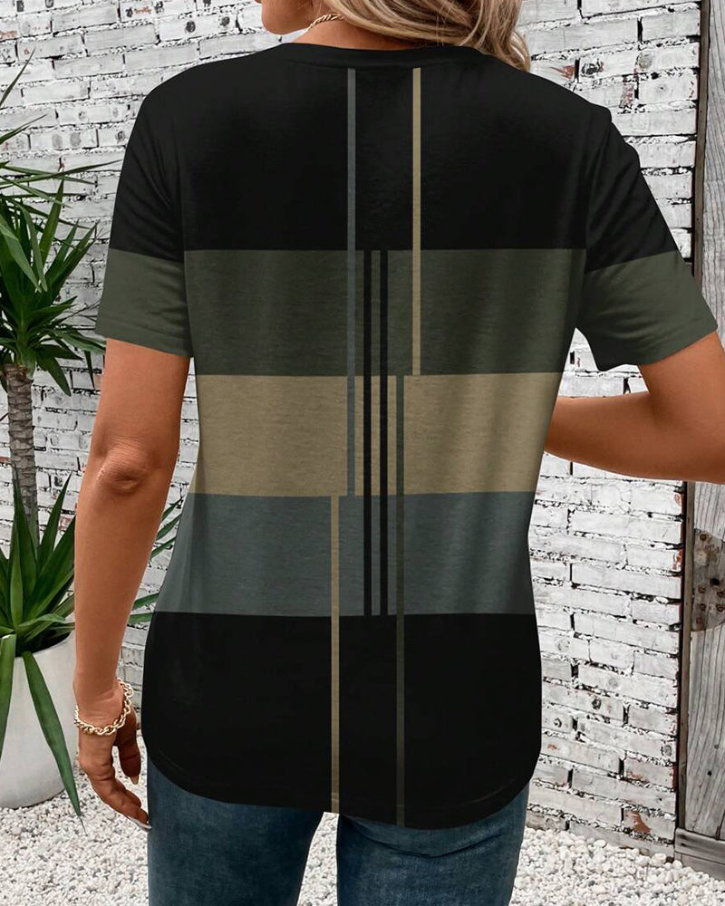 Round Neck Geometric Print Short Sleeve T-Shirt