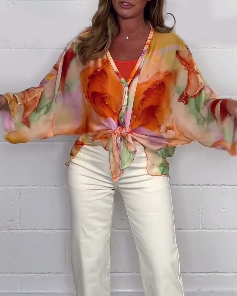 Casual printed V-neck long sleeve blouse