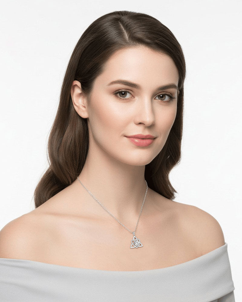 Birthstone Celtic Trinity Knot Heart Necklace✨ Heart Shape Celtic Trinity Knot Birthstone Pendant