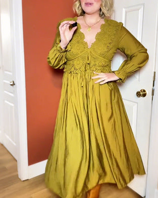 Elegant V-Neck Lace Ruched Dress