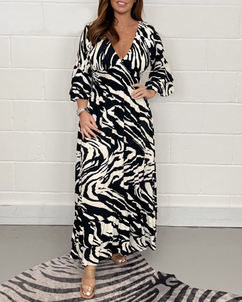 V-neck 3/4 sleeve dress