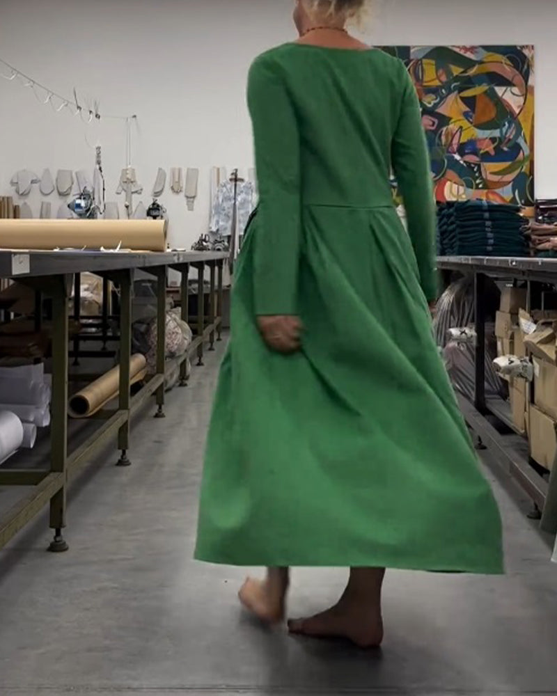 Solid color round neck dress