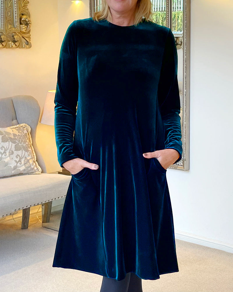 Pocket Velvet Round Neck Dress