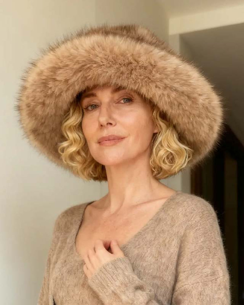 Comfortable And Elegant Winter Hat With Fur