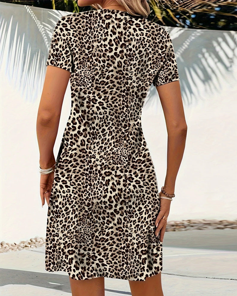 Short-Sleeved V-Neck Leopard Print Dress