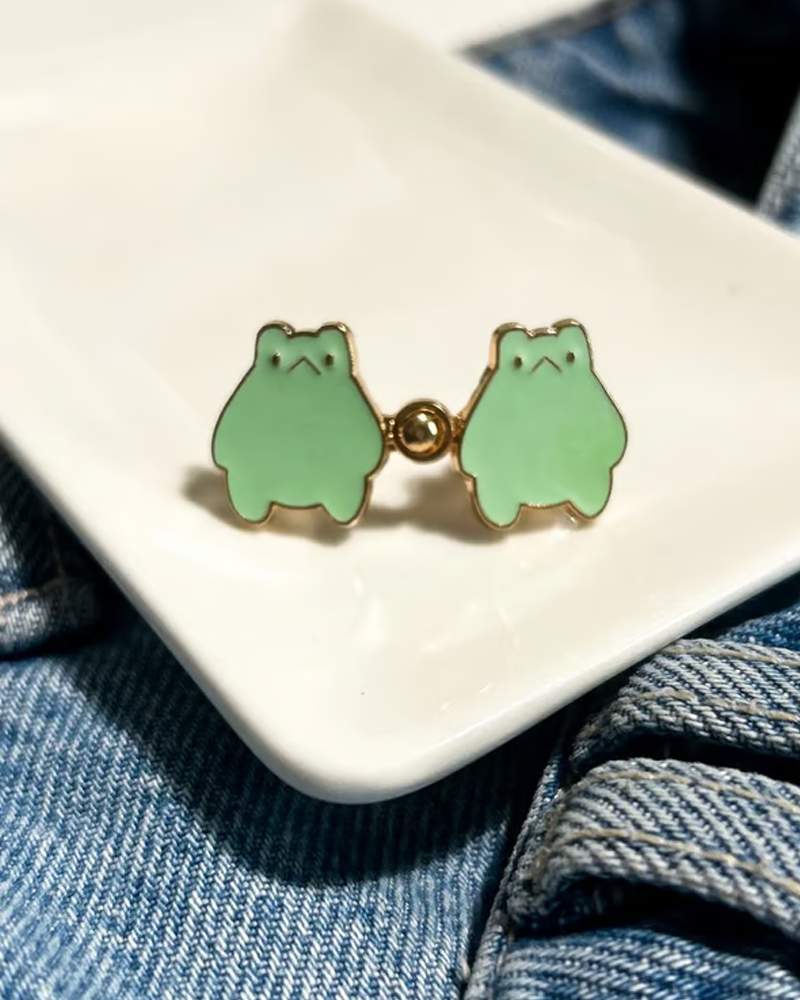 Cute Waist-Hugging Cartoon Buttons