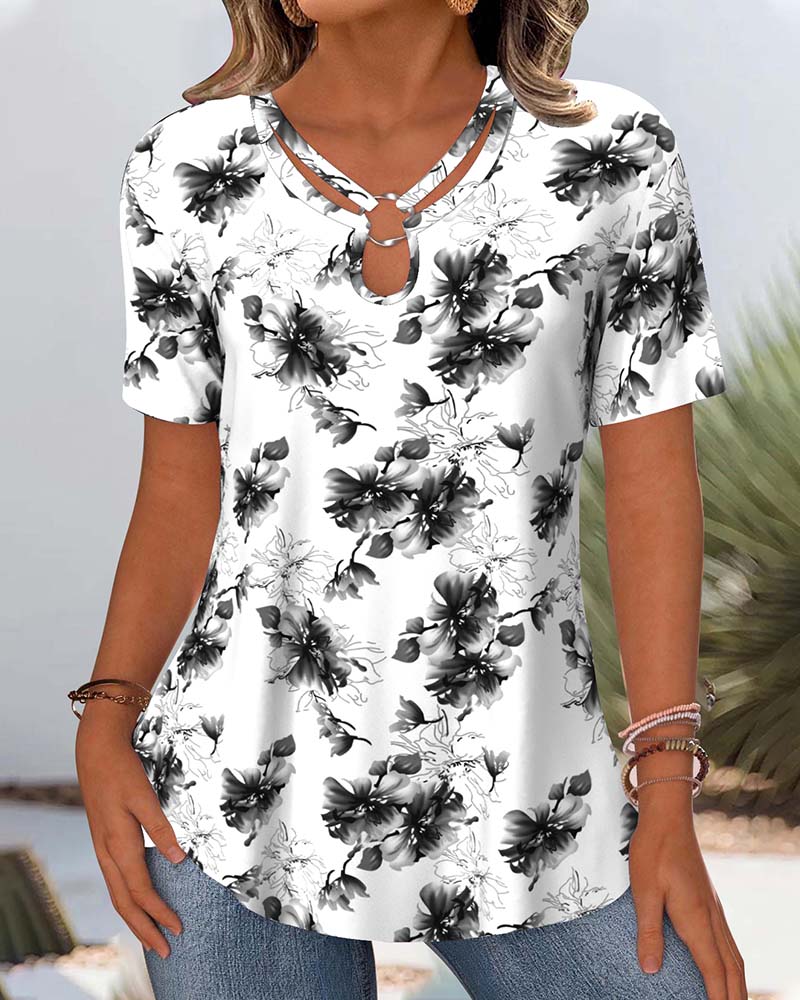 Floral Print Short-Sleeved Blouse