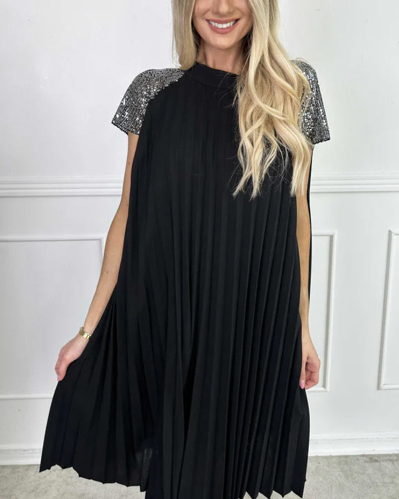Fashionable Short-Sleeved Accordion Dress