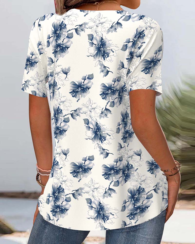 Floral Print Short-Sleeved Blouse