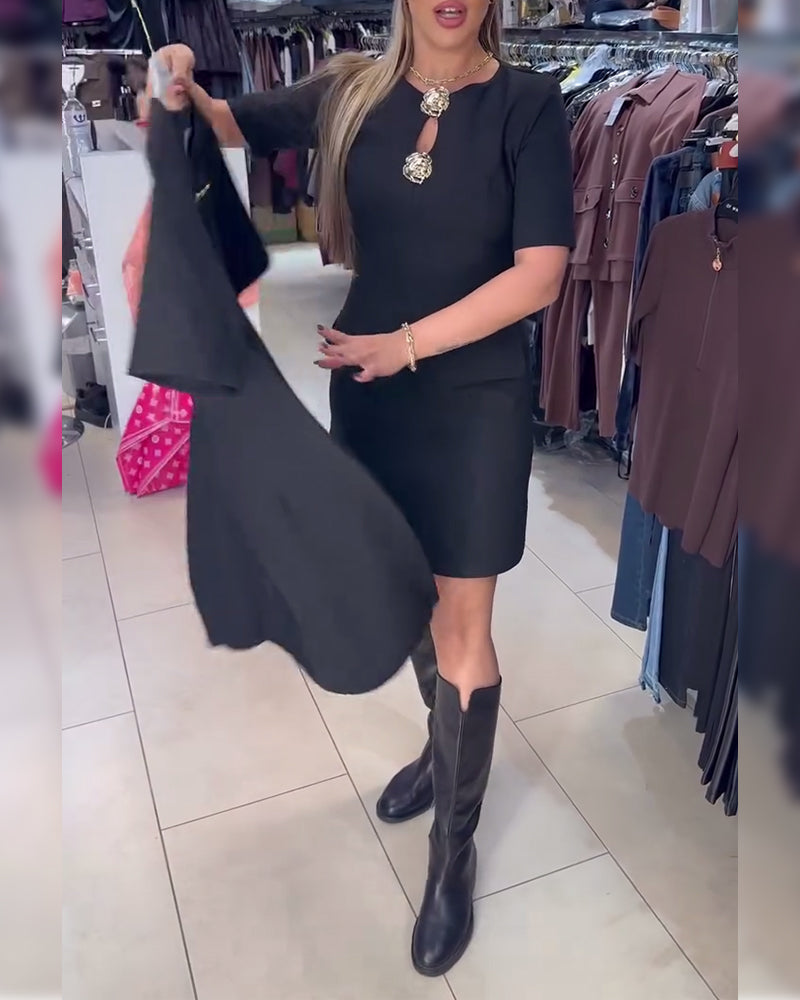 Metal Buckle Fitted Short-Sleeved Dress