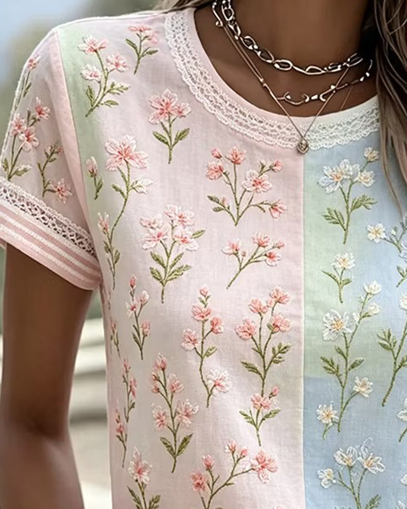 Lace Patchwork Contrast Floral Blouse