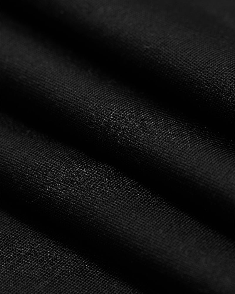 Tight-Fitting Long-Sleeved T-Shirt