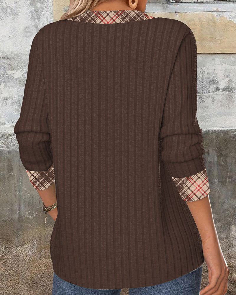 V-Neck Paneled Plaid Knitted Sweater