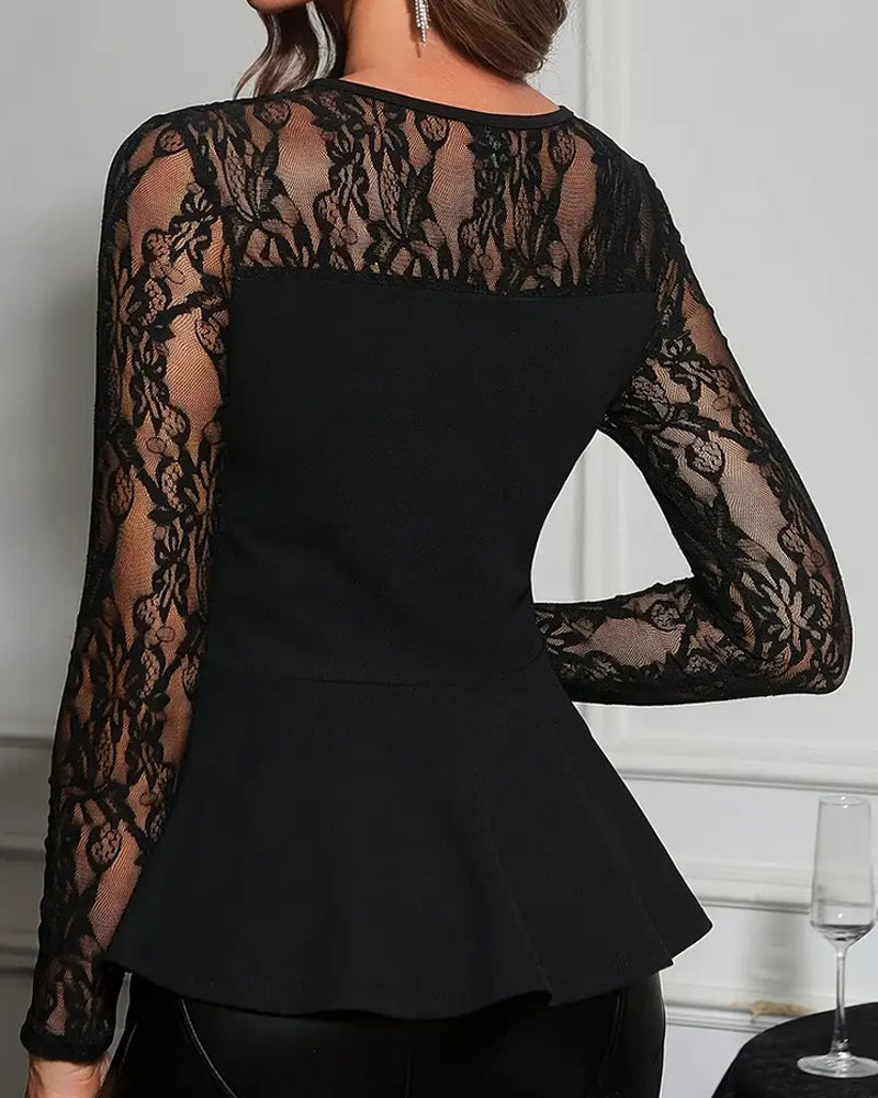 Fashionable Patchwork Lace Slim Fit T-Shirt