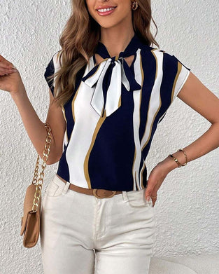 Contrast print short-sleeve lace-up blouse