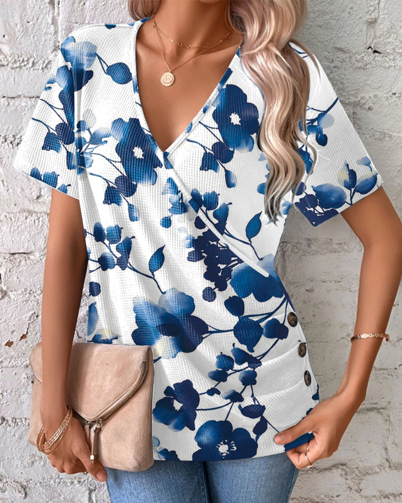 V-Neck Waffle Print Cross-Pleat T-Shirt