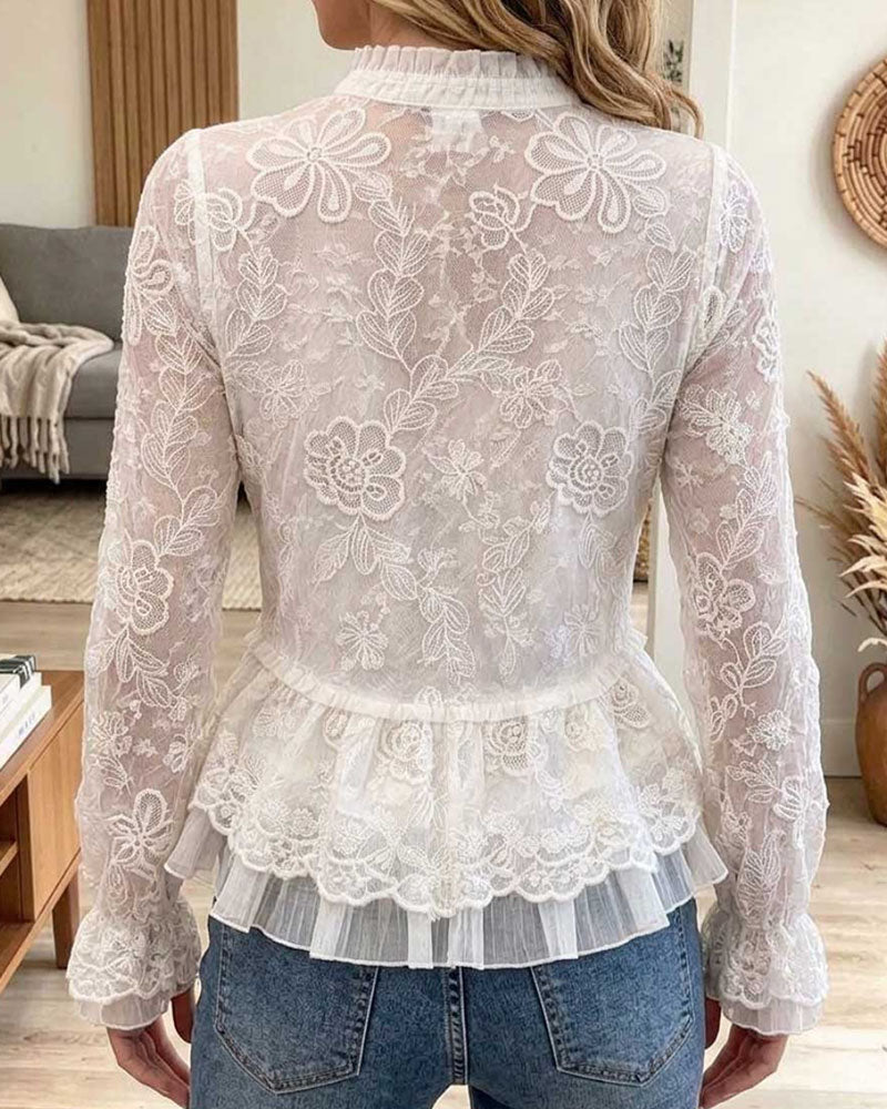 Ruffle Slim Fit Fan-Shaped Blouse