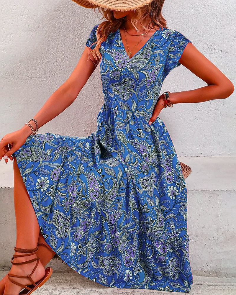 Short-sleeved floral V-neck dress