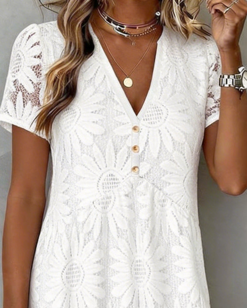 Daisy Lace V-Neck Short-Sleeved Dress