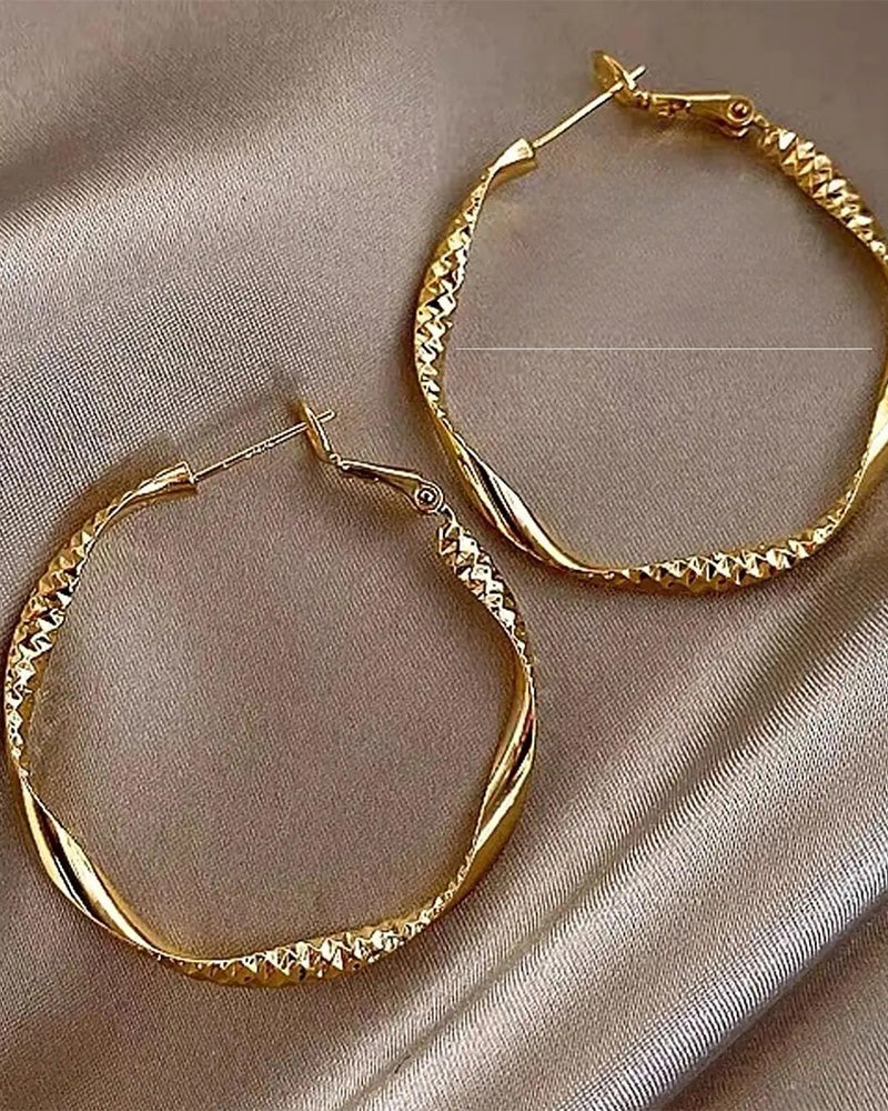 Minimalist Irregular Twist Hoop Earrings Elegant Textured Design