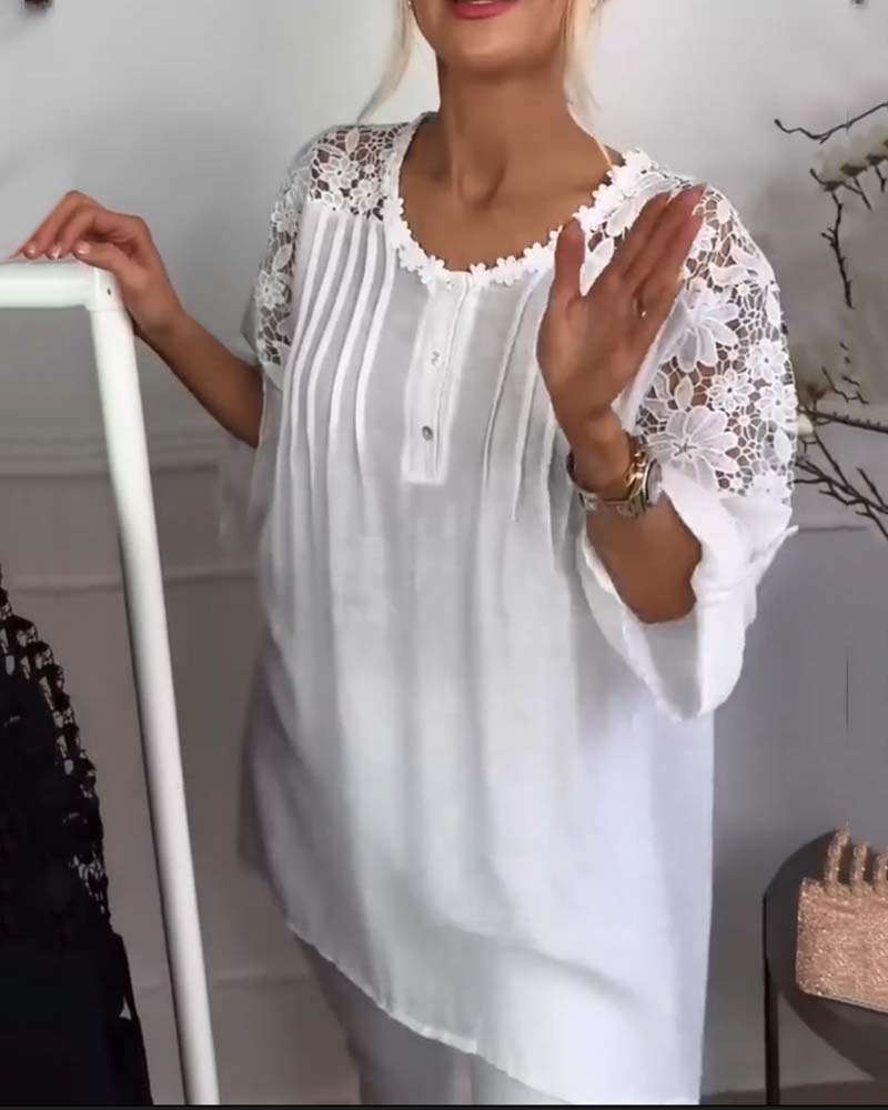 Round Neck Lace Patchwork Floral Blouse