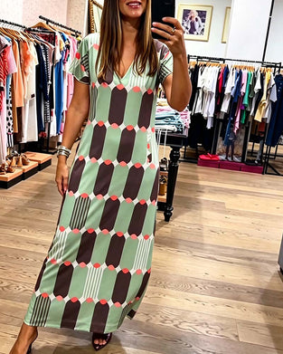 V-Neck Short Sleeve Full Skirt Dress