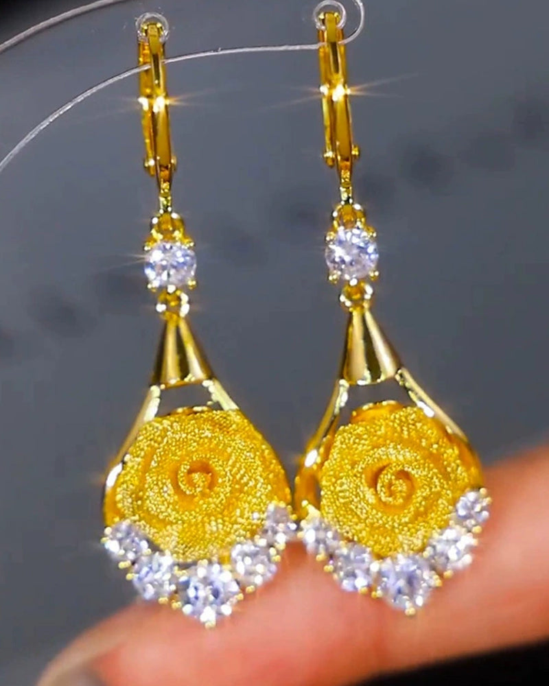 Elegant Mesh Earrings With Rose Motif