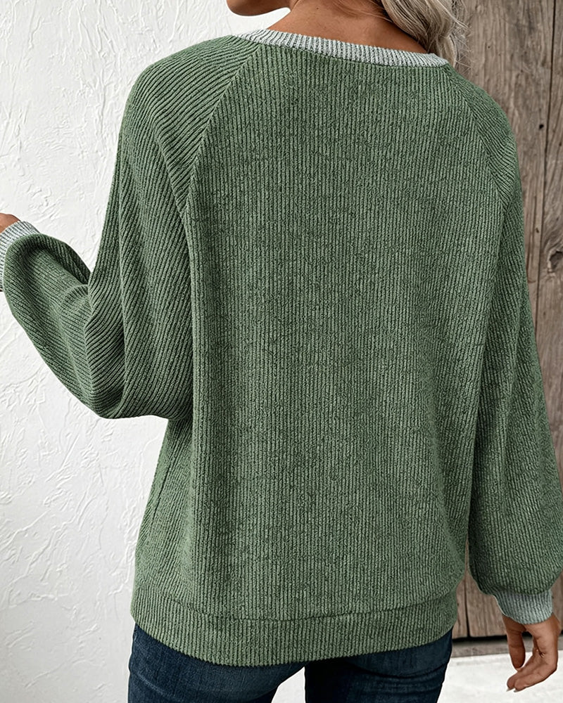 Lapel Contrasting Long-Sleeved Knit Top