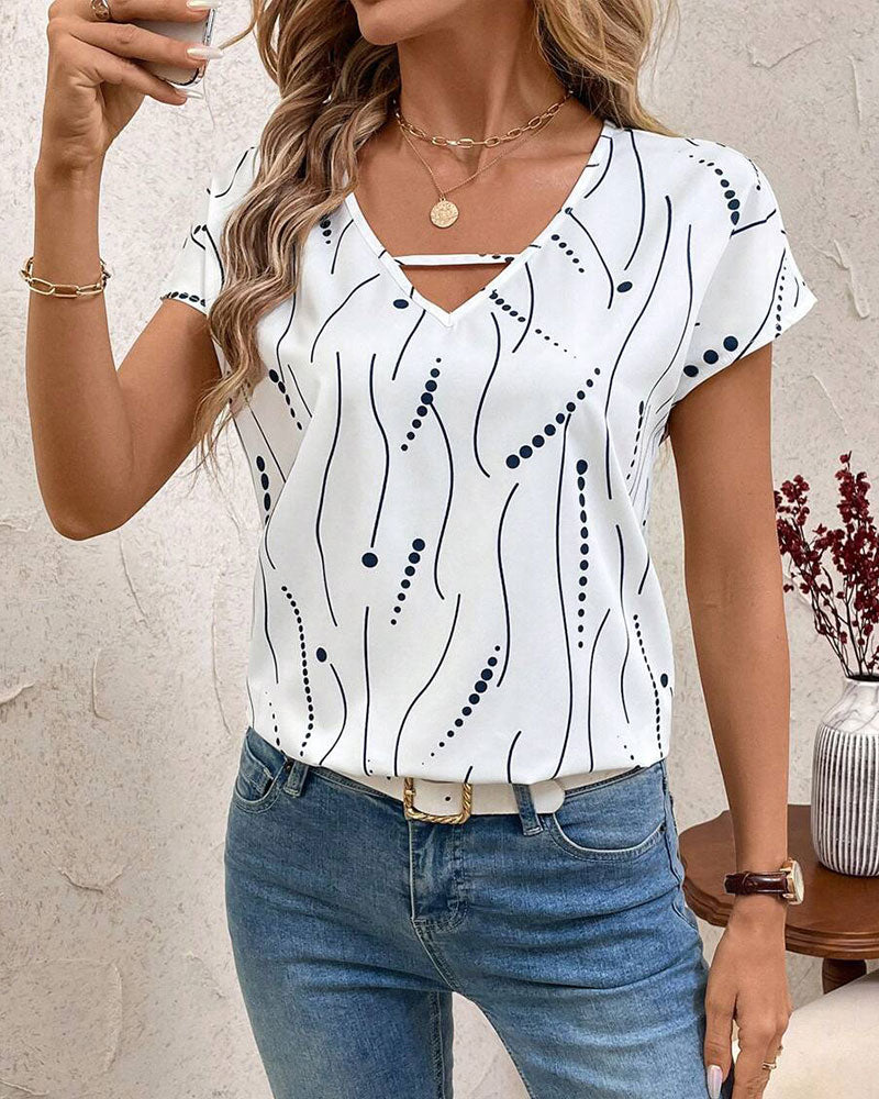 V-Neck Short-Sleeved Printed T-Shirt