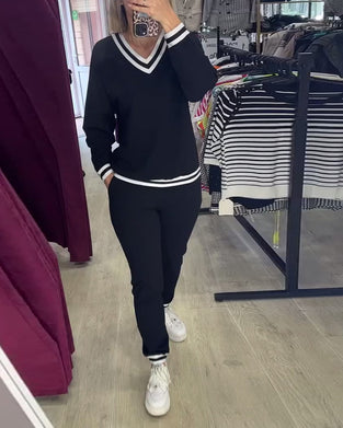 V-neck contrast striped casual suit