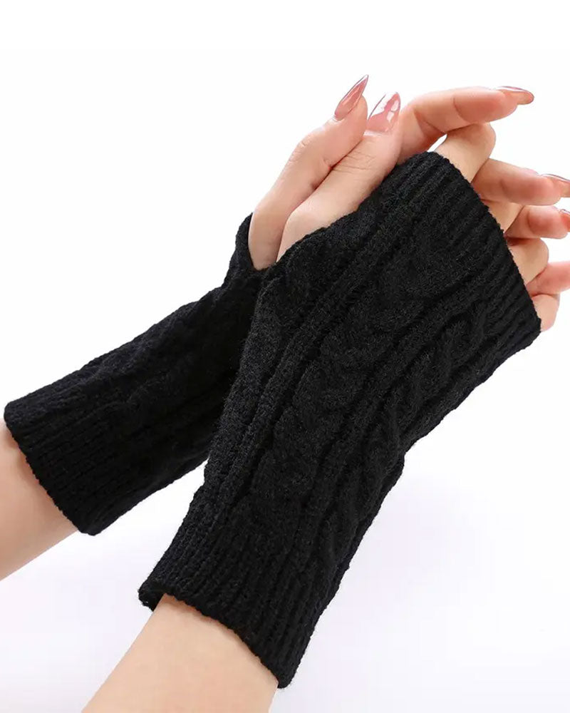 Cable Knit Fingerless Gloves