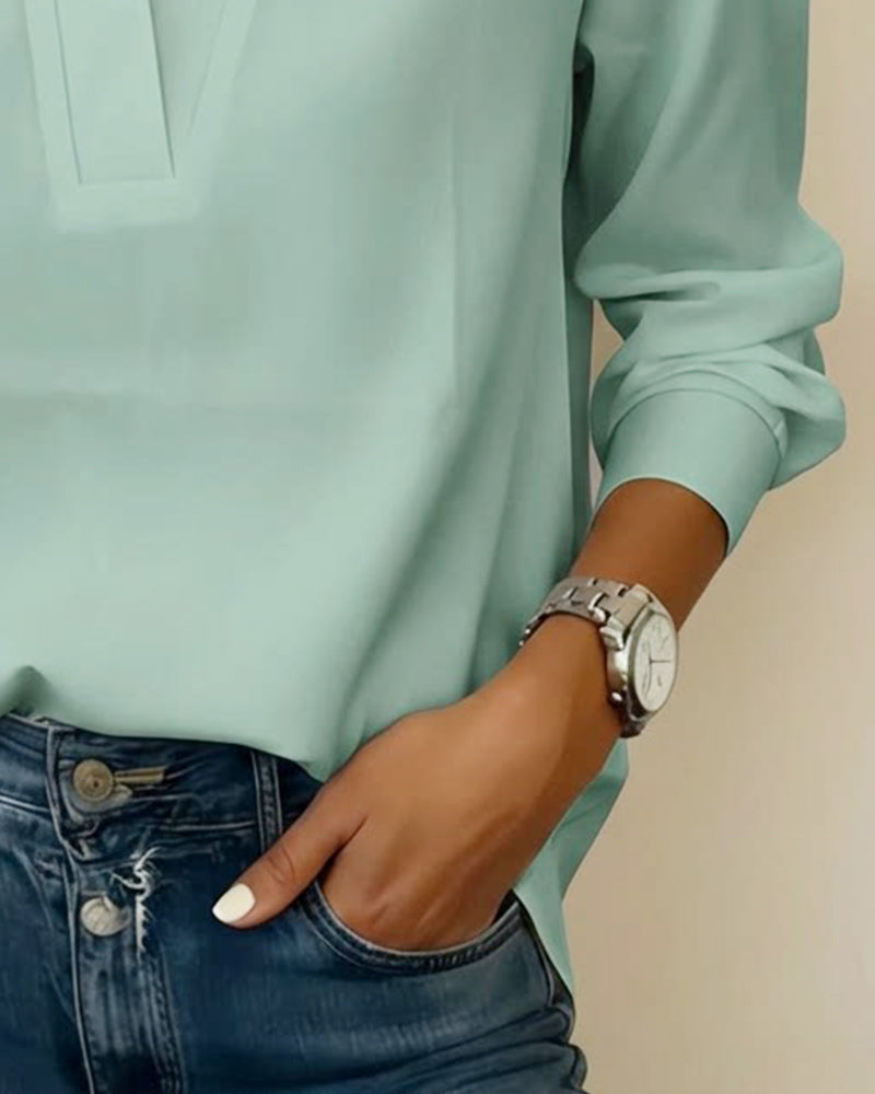 V-neck Three-quarter Sleeve Top