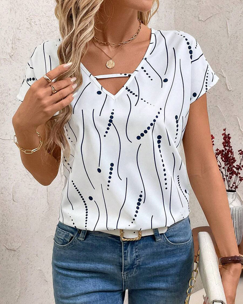 V-Neck Short-Sleeved Printed T-Shirt